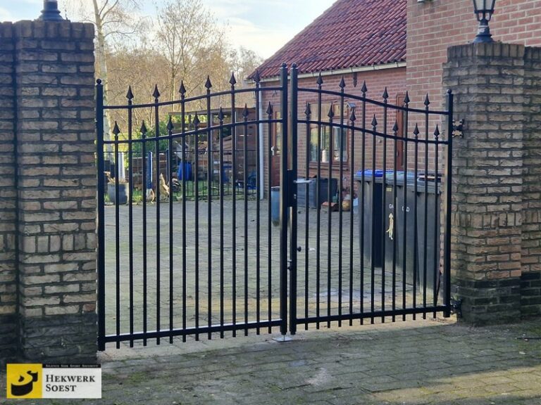 elegante sierpoort - hekwerk soest bv